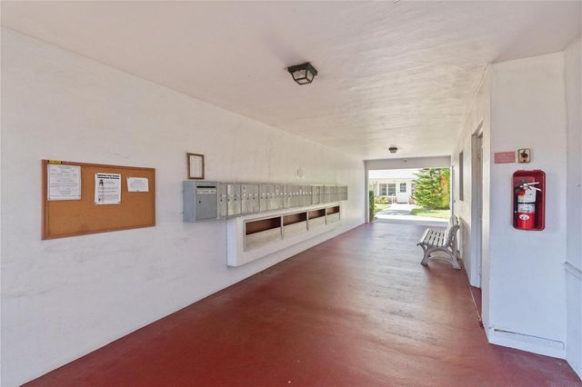 2050 NE 39th Street 302e, Lighthouse Point, FL 33064