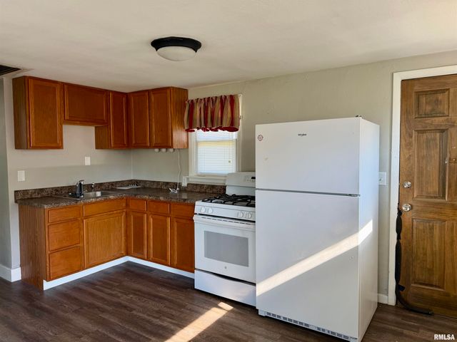 1402 SOMMERSET Street, Pekin, IL 61554