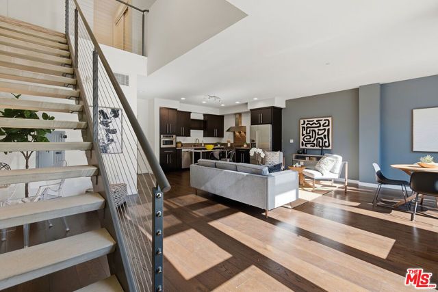 13045 Pacific 120, Los Angeles, CA 90094