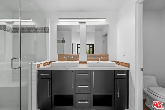 13045 Pacific 120, Los Angeles, CA 90094