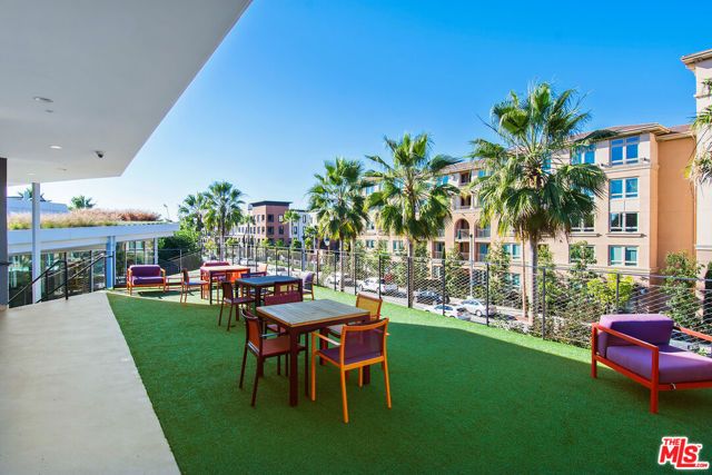 13045 Pacific 120, Los Angeles, CA 90094