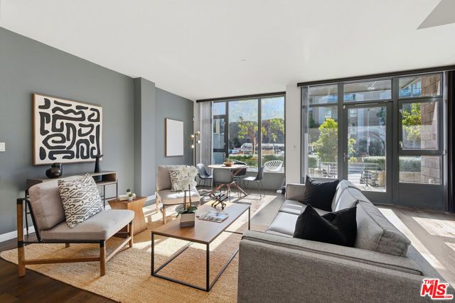 13045 Pacific 120, Los Angeles, CA 90094