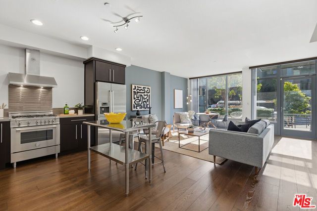 13045 Pacific 120, Los Angeles, CA 90094