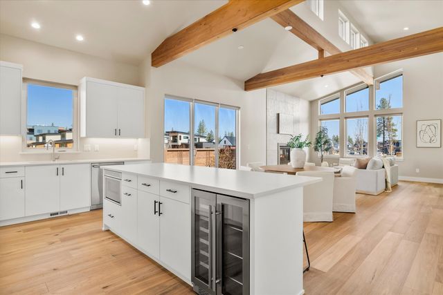 3154 NW Strickland Way, Bend, OR 97703