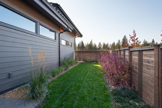 3154 NW Strickland Way, Bend, OR 97703