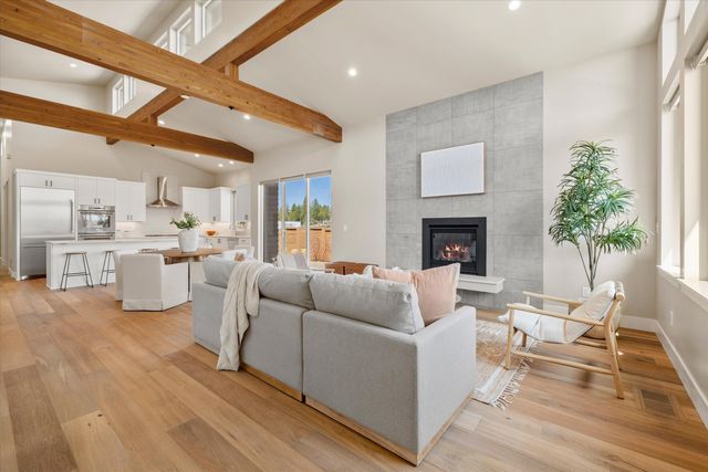 3154 NW Strickland Way, Bend, OR 97703