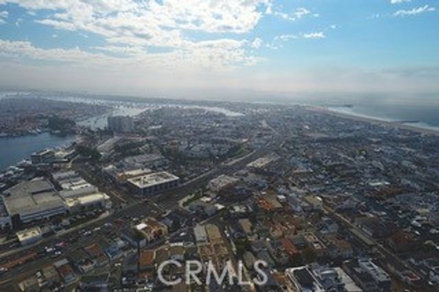 522 Clubhouse Avenue, Newport Beach, CA 92663