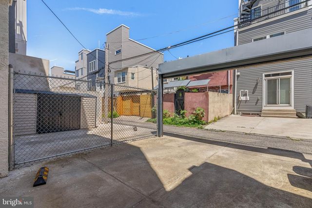2027 CATHARINE ST, Philadelphia, PA 19146