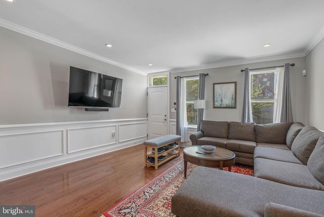 2027 CATHARINE ST, Philadelphia, PA 19146