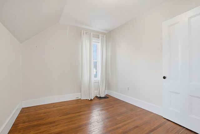 2 Maple Ave, Natick, MA 01760