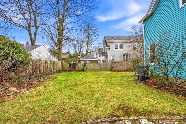 2 Maple Ave, Natick, MA 01760