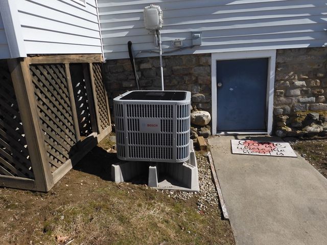 19 S. Hunt Rd, Amesbury, MA 01913