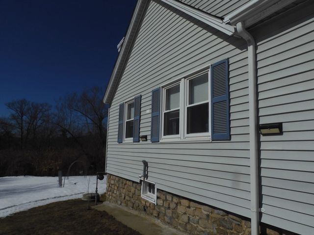 19 S. Hunt Rd, Amesbury, MA 01913