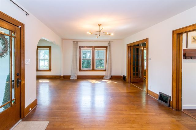 323 N Lewis Street, Saline, MI 48176