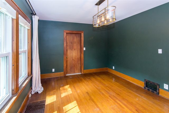 323 N Lewis Street, Saline, MI 48176