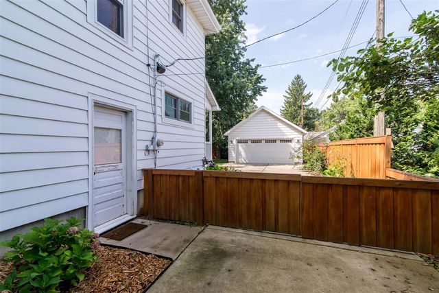 323 N Lewis Street, Saline, MI 48176
