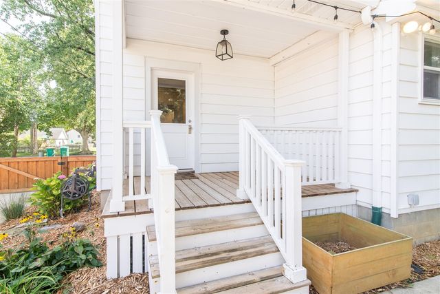 323 N Lewis Street, Saline, MI 48176