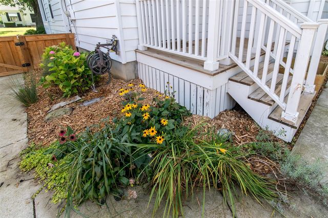 323 N Lewis Street, Saline, MI 48176