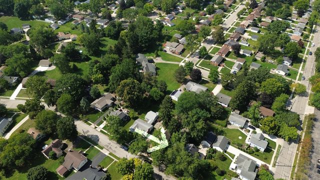 323 N Lewis Street, Saline, MI 48176