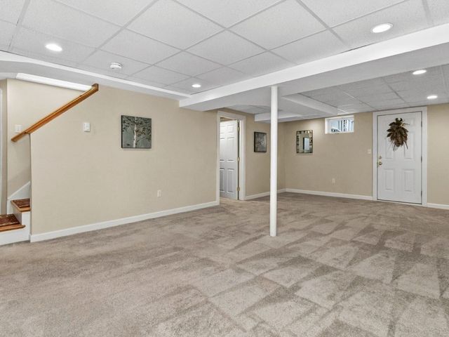 28 Carver Road, Wellesley, MA 02481