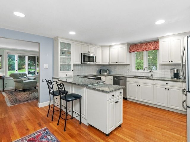 28 Carver Road, Wellesley, MA 02481
