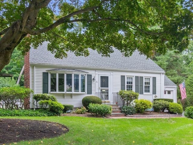 28 Carver Road, Wellesley, MA 02481