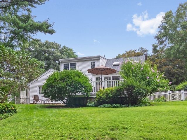 28 Carver Road, Wellesley, MA 02481