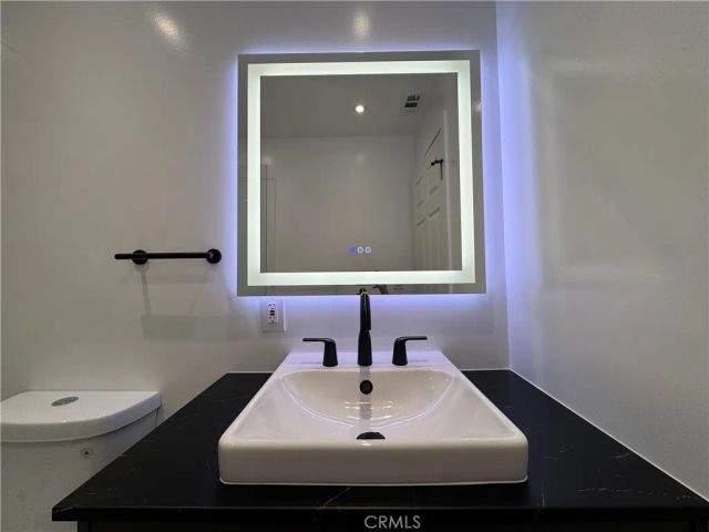 2212 Linda Flora Drive, Los Angeles, CA 90077