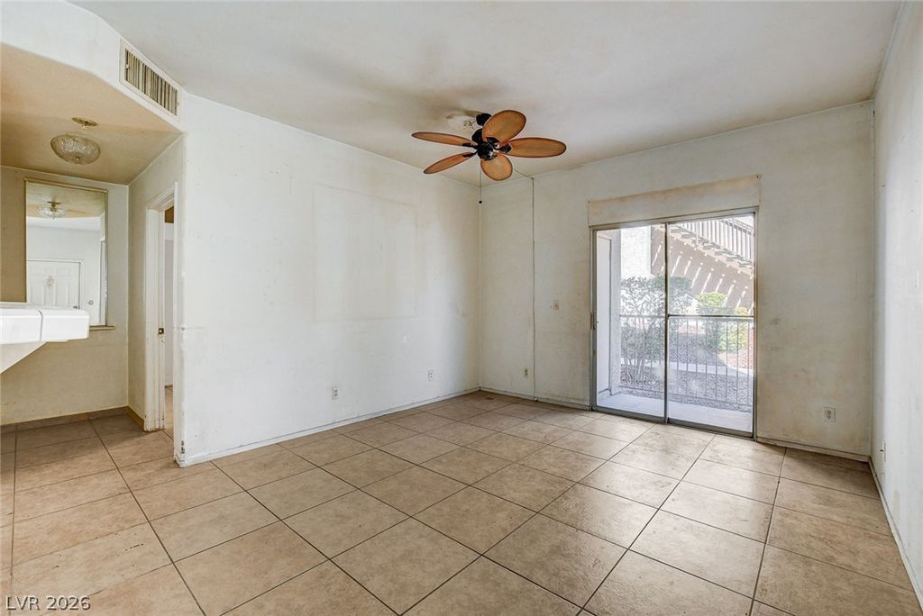 2110 Los Feliz Street 1023, Las Vegas, NV 89156 — photo 4