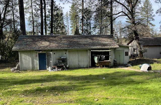 13244 Golden Eagle Way, Nevada City, CA 95959