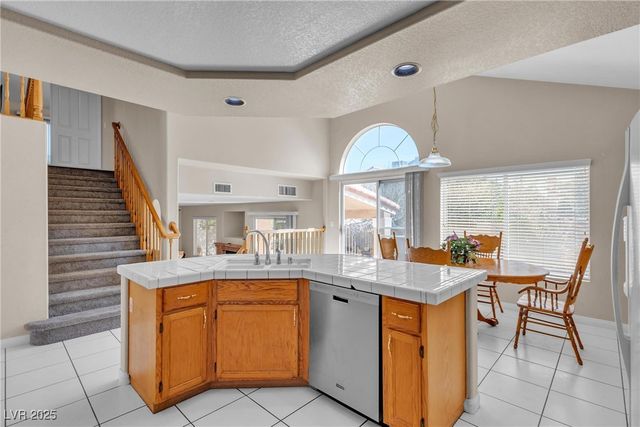 7425 Enchanted Hills Court, Las Vegas, NV 89129