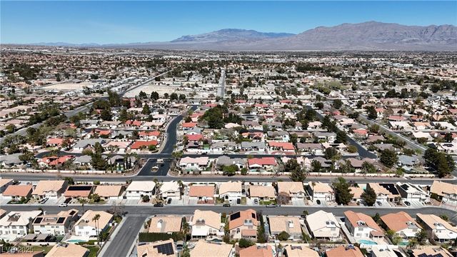 7425 Enchanted Hills Court, Las Vegas, NV 89129