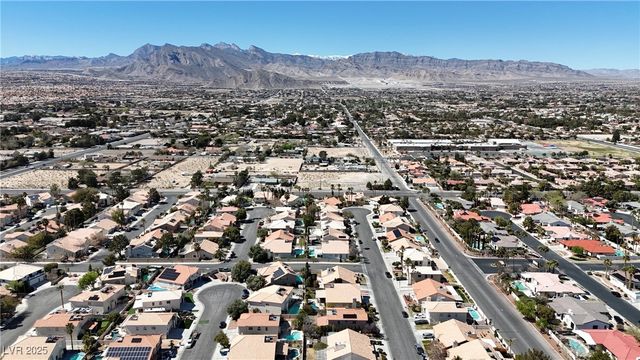 7425 Enchanted Hills Court, Las Vegas, NV 89129