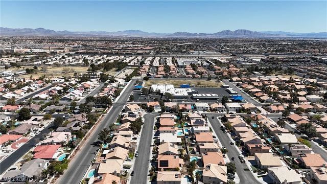 7425 Enchanted Hills Court, Las Vegas, NV 89129