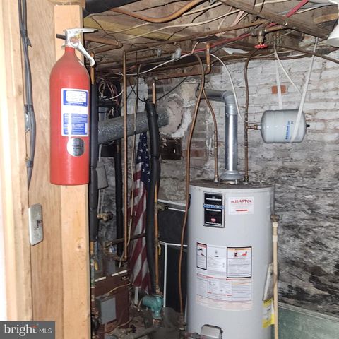 727 WALNUT ST, Columbia, PA 17512