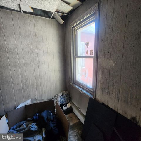 727 WALNUT ST, Columbia, PA 17512