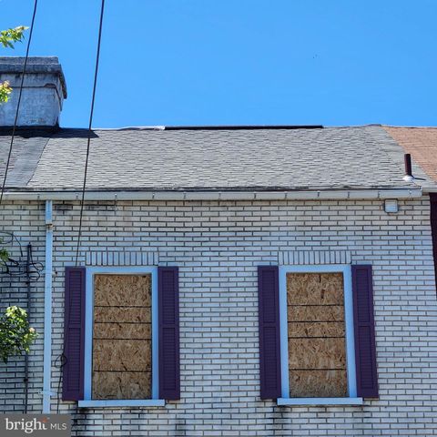 727 WALNUT ST, Columbia, PA 17512