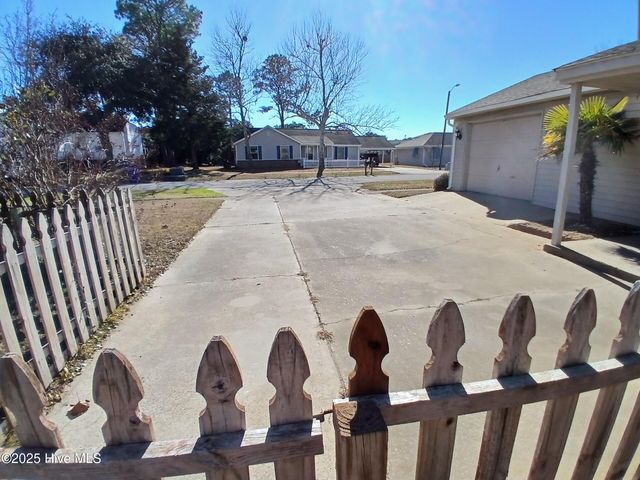 133 Charles Street, Beaufort, NC 28516