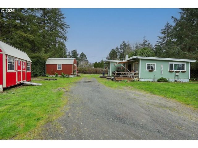 93621 DRIFTWOOD INN Ln, North Bend, OR 97459