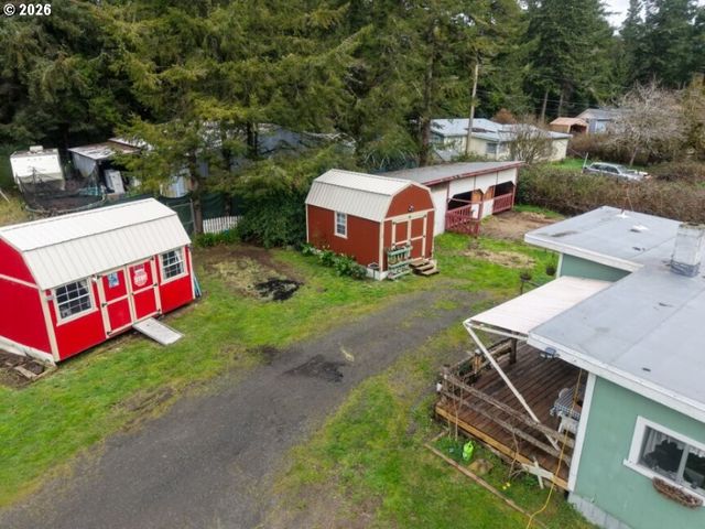 93621 DRIFTWOOD INN Ln, North Bend, OR 97459