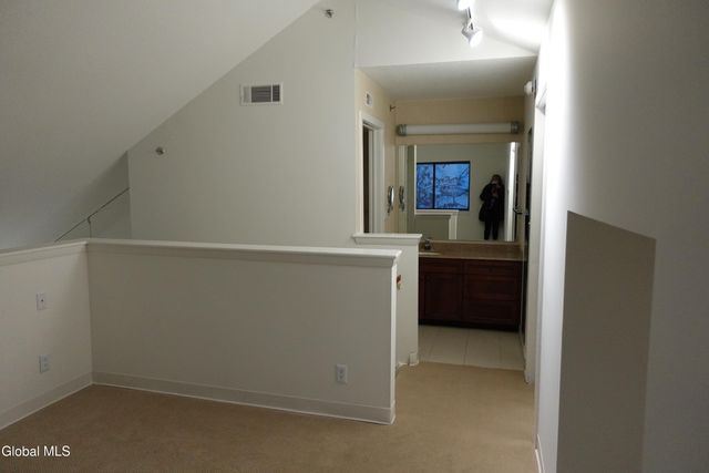 2 Residence Inn Drive 204, Colonie, NY 12110