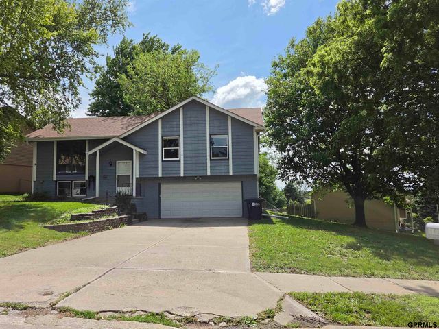 11205 Corby Street, Omaha, NE 68144