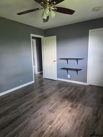 11205 Corby Street, Omaha, NE 68144