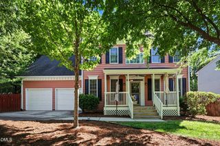 104 N Crabtree Knoll, Chapel Hill, NC 27514