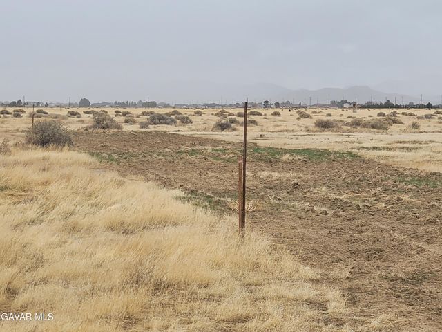 Cor Ave B12 Vic 75 St W, Lancaster, CA 93536