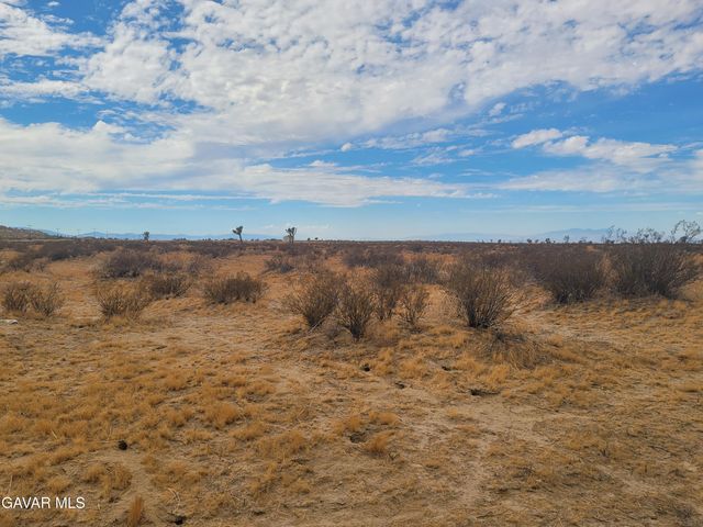 Cor Ave B12 Vic 75 St W, Lancaster, CA 93536