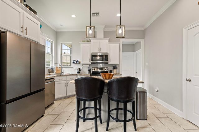 305 Adry Lane, Youngsville, LA 70592