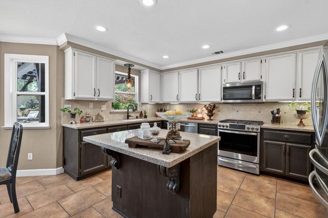 1728 Calle Campana, Roseville, CA 95747