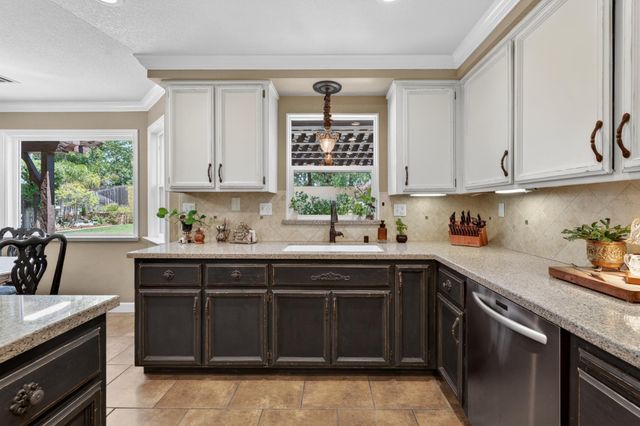 1728 Calle Campana, Roseville, CA 95747