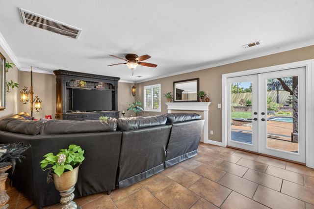 1728 Calle Campana, Roseville, CA 95747